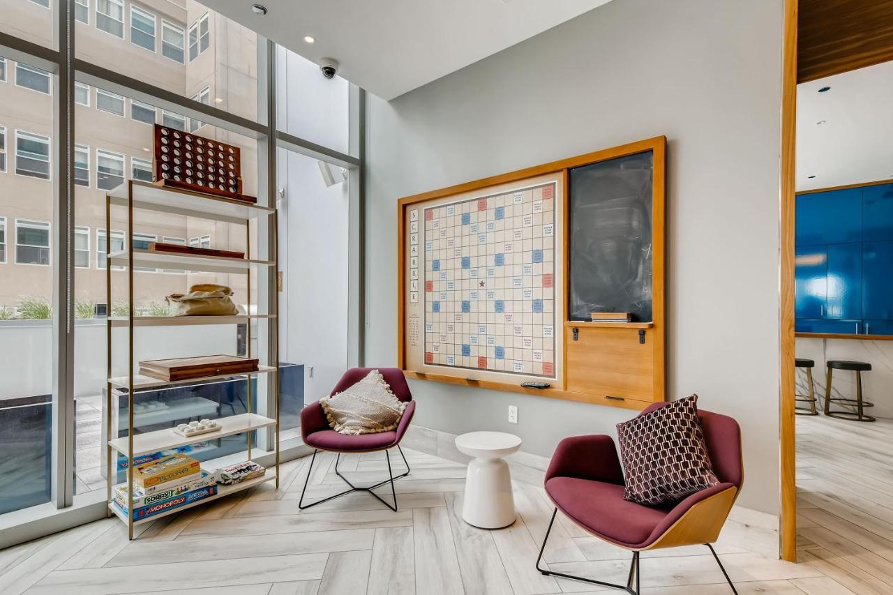 Sentral Michigan Avenue Aparthotel Chicago Bagian luar foto The game of Life at the MIT Media Lab