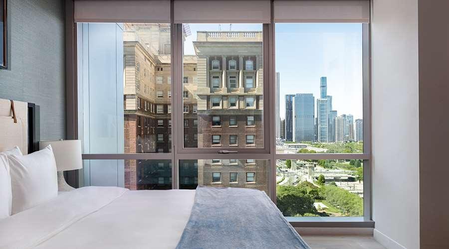 Sentral Michigan Avenue Aparthotel Chicago Ruang foto View from a bedroom