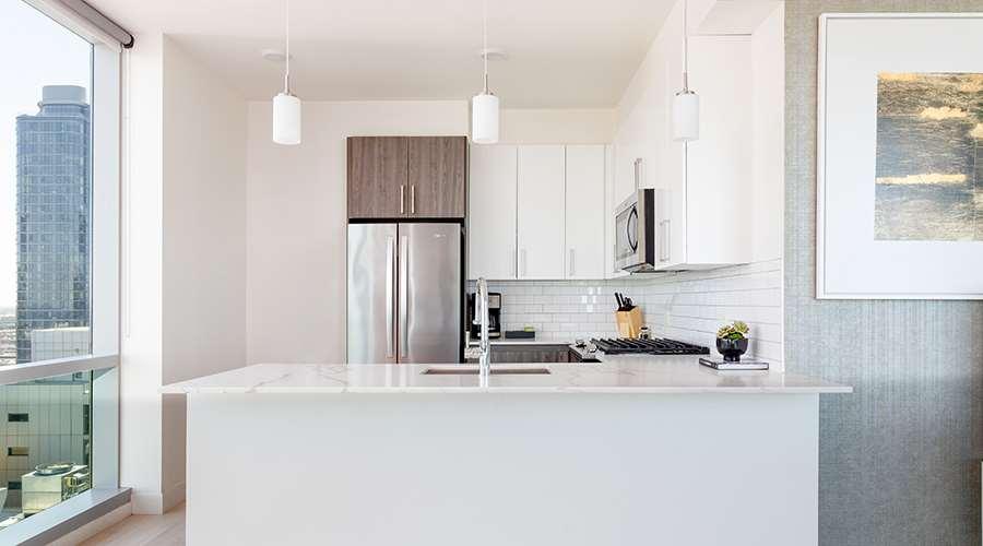 Sentral Michigan Avenue Aparthotel Chicago Bagian luar foto A kitchen in a typical apartment