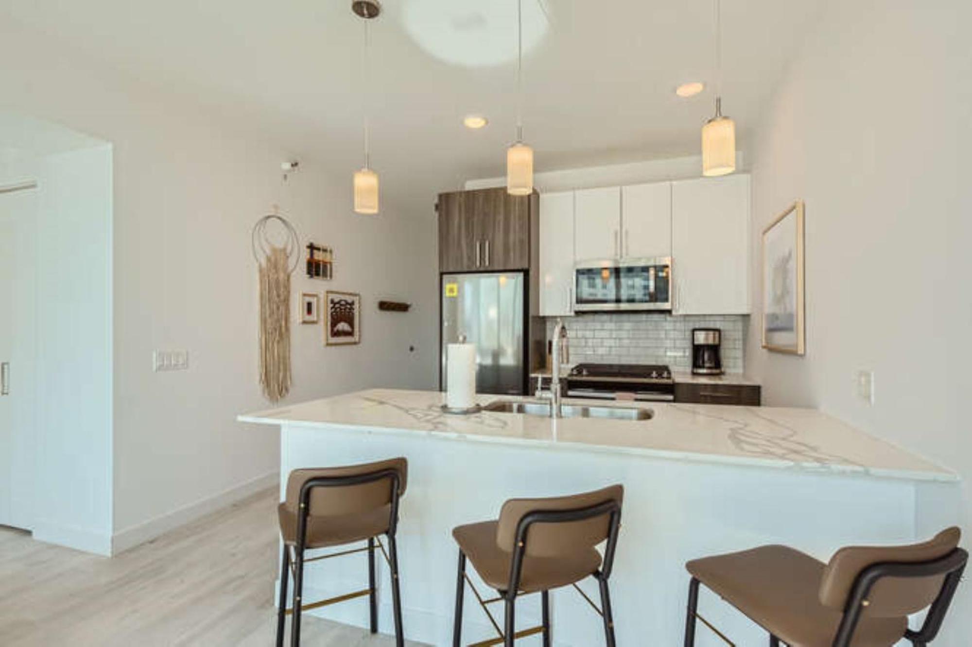 Sentral Michigan Avenue Aparthotel Chicago Bagian luar foto Kitchen