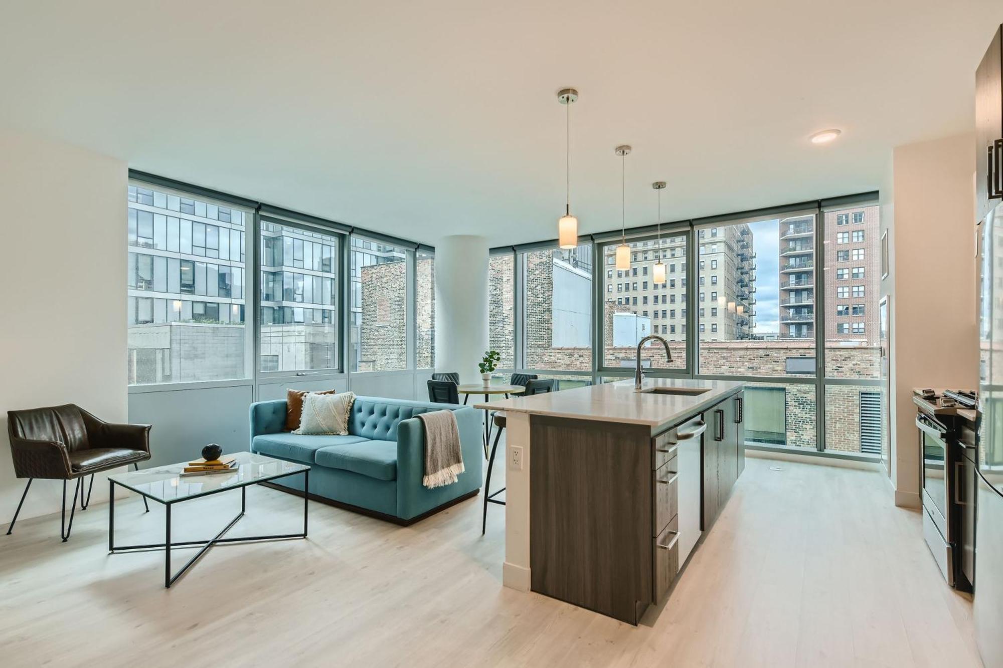 Sentral Michigan Avenue Aparthotel Chicago Ruang foto A model apartment